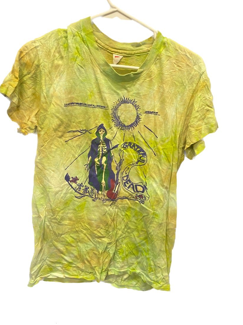 Lot 264: 1970's Vintage Grateful Dead Concert T-Shirt