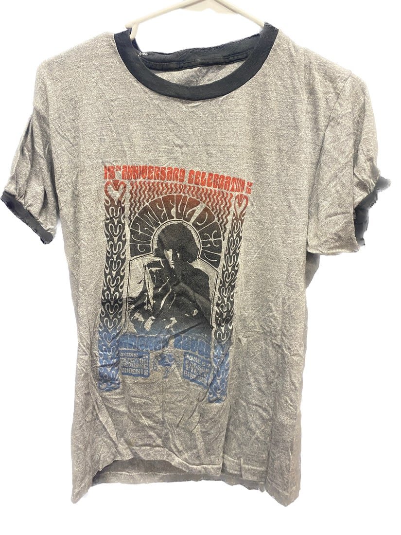 Lot 265: 1980's Vintage Grateful Dead Concert T-Shirt