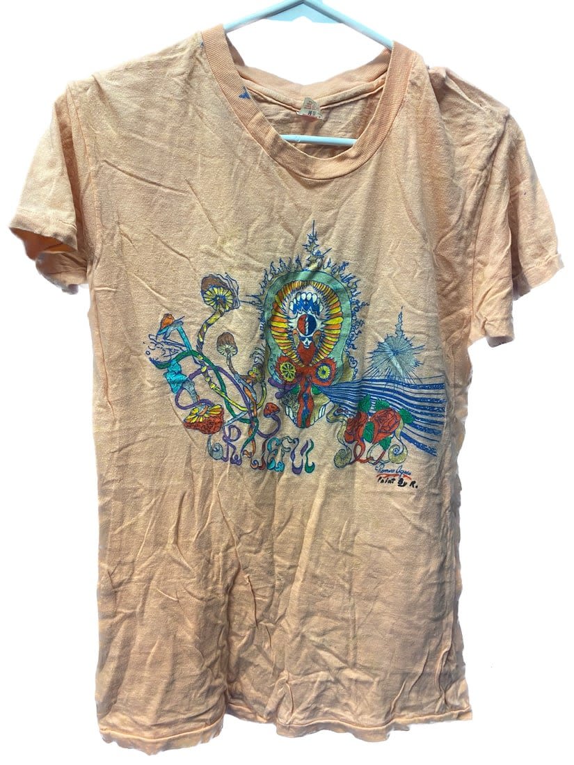 Lot 266: 1970's Vintage Grateful Dead Concert T-Shirt