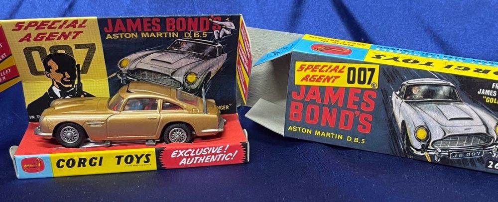 Lot 294: Corgi Toys James Bond 007 Aston Martin D.B. 5