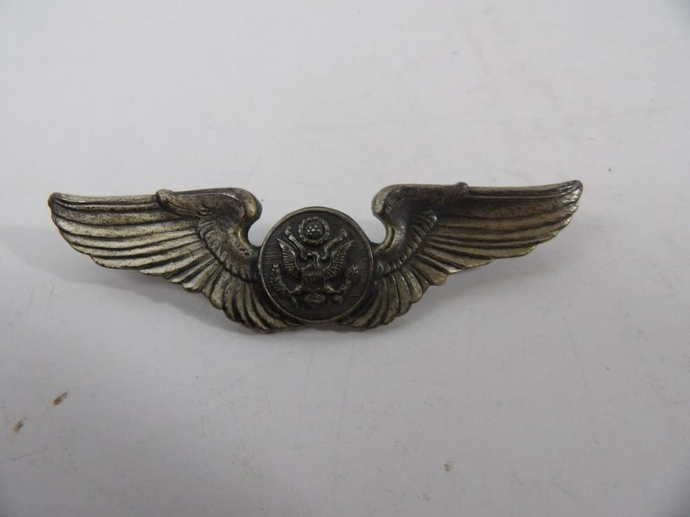 Lot 415: WW2 WWII AE CO Utica Ny Clutchback Full Size Aircrew Wing