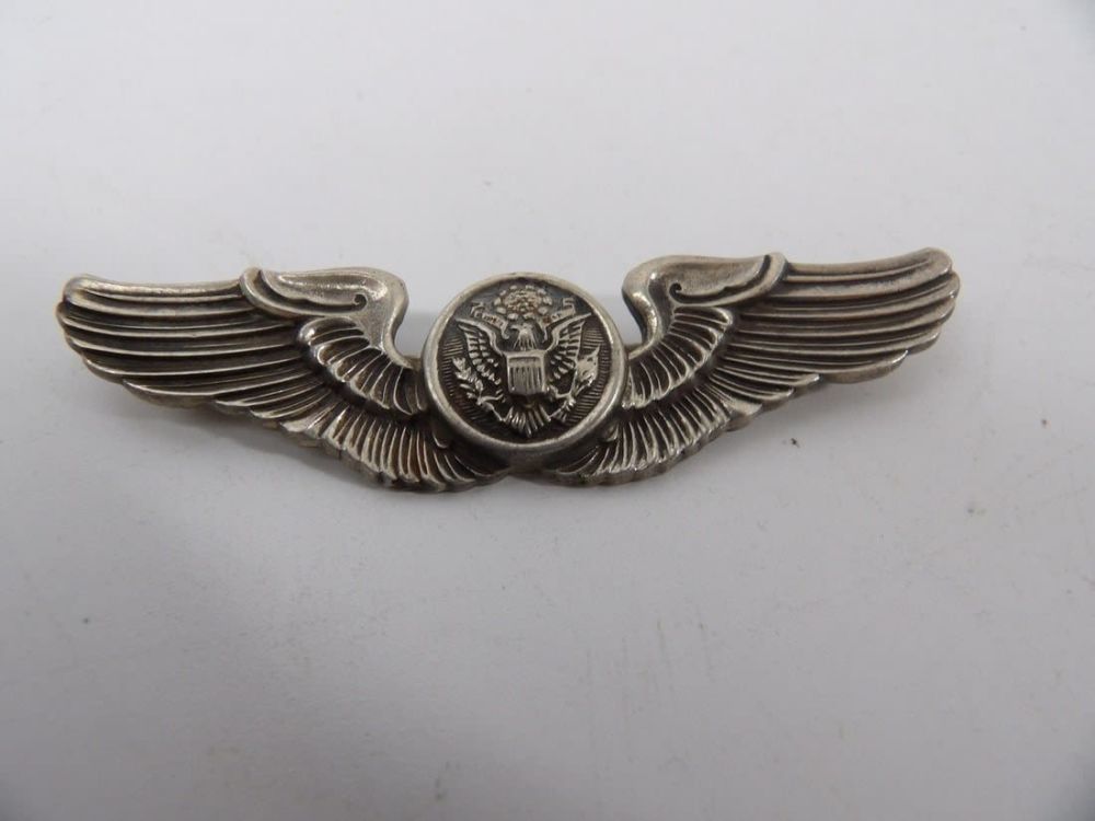 Lot 420: WW2 WWII Full Size Pinback Sterling Meyers Aircrew Wing