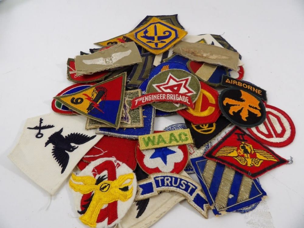 Lot 430: Large Lot of WW2 WWII Shoulder Sleeve insignia Patches