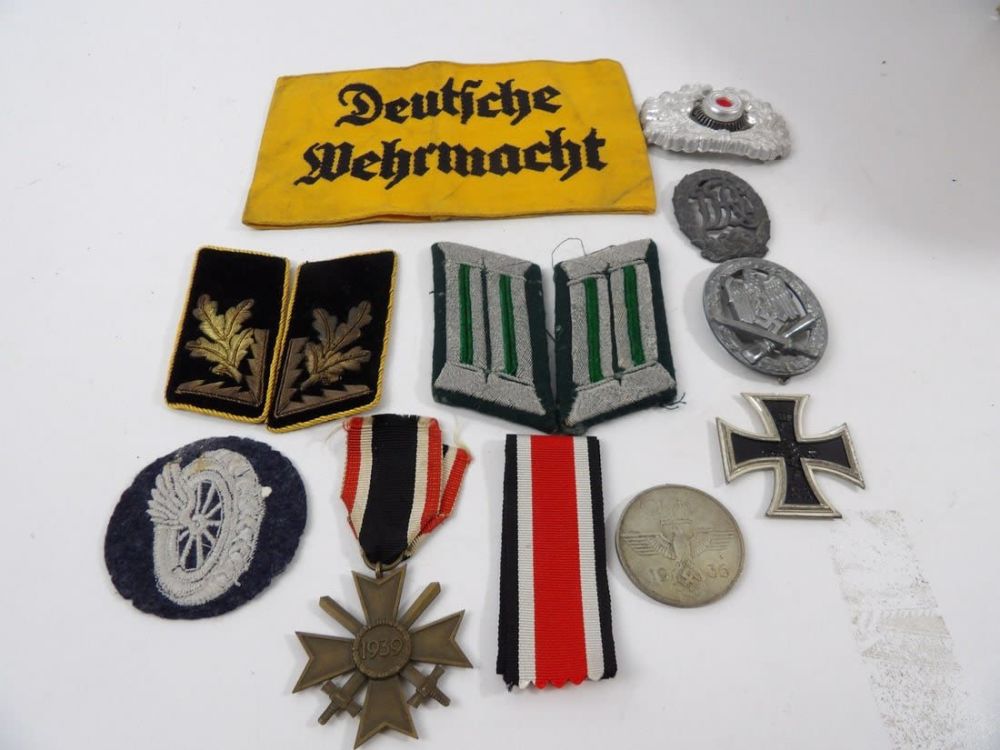Lot 436: WW2 German Insignia Lot with rare set of Bergbau officers Tabs