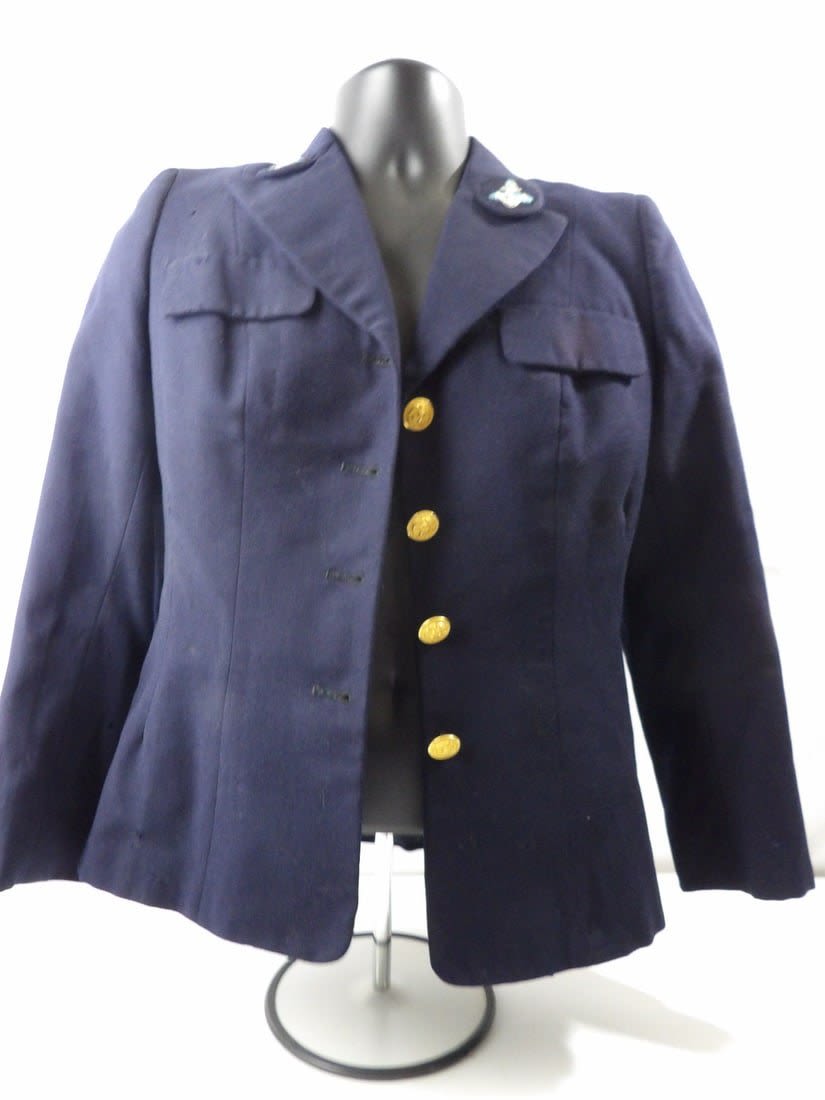 Lot 469: WW2 US Navy Waves Quartmaster Chief Petty Officers Jacket