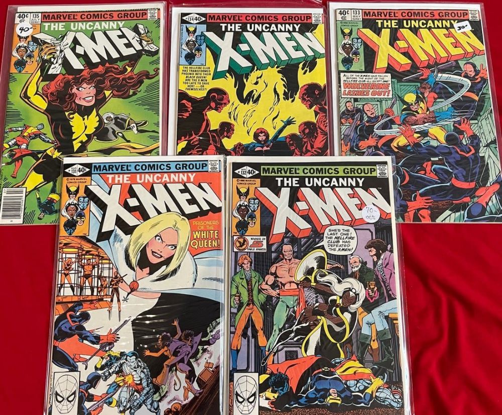 Lot 607: Marvel X-Men Comic Book Lot 131-135