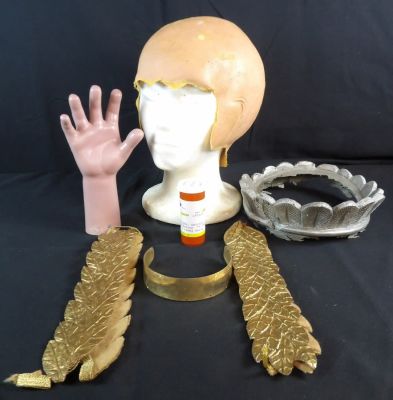 Mixed lot of movie costume and props lot - CHUCKY and More. Featuring a hand from the movie 
