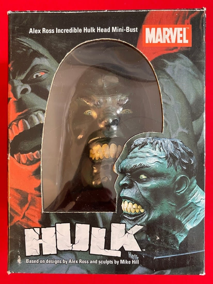 Lot 650: Marvel HULK Mini-Bust LE NIB