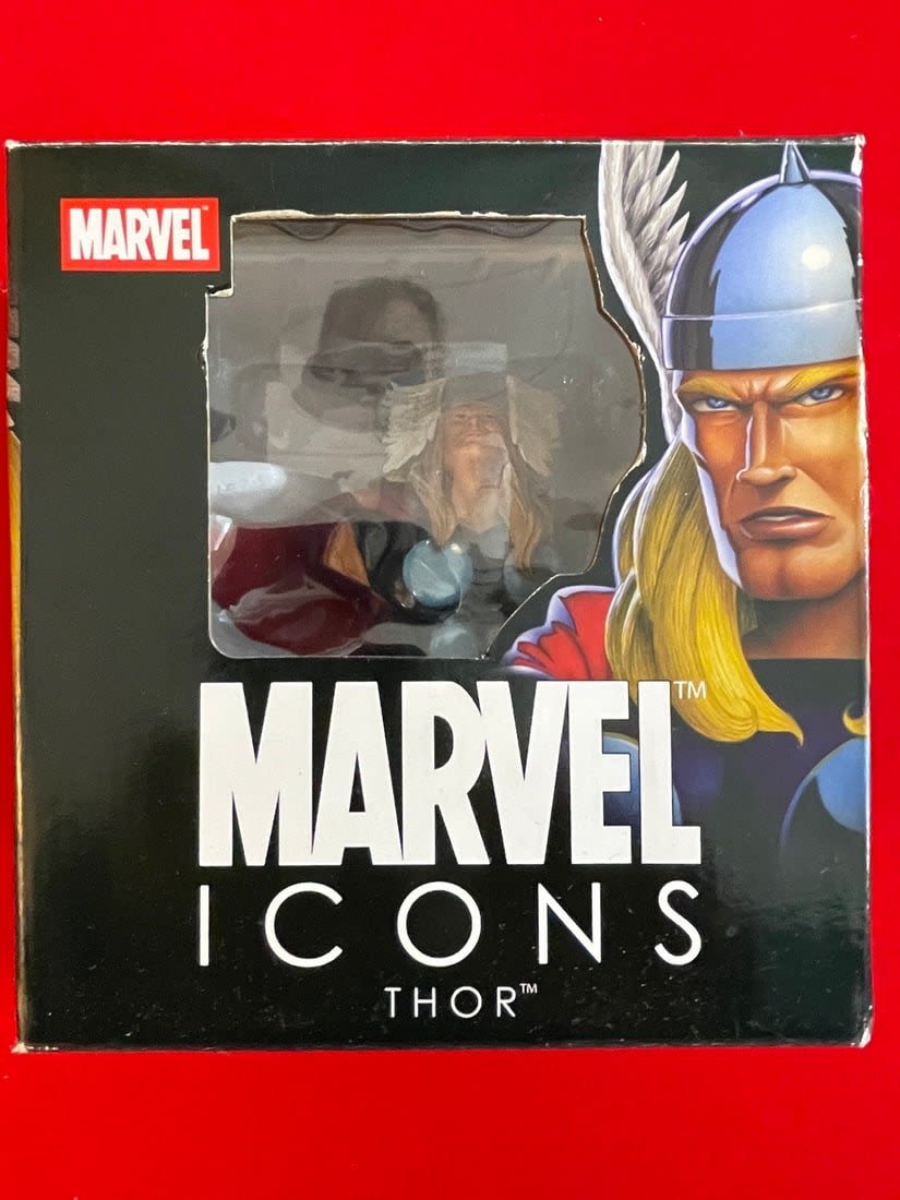 Lot 655: Marvel Icons THOR Mini-Bust NIB Limited Edition