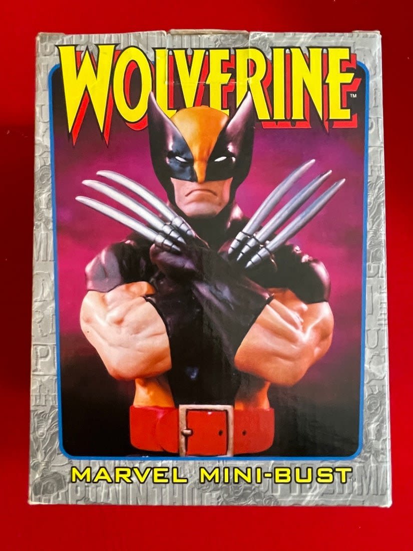 Lot 657: Marvel Mini-Bust Wolverine NIB LE