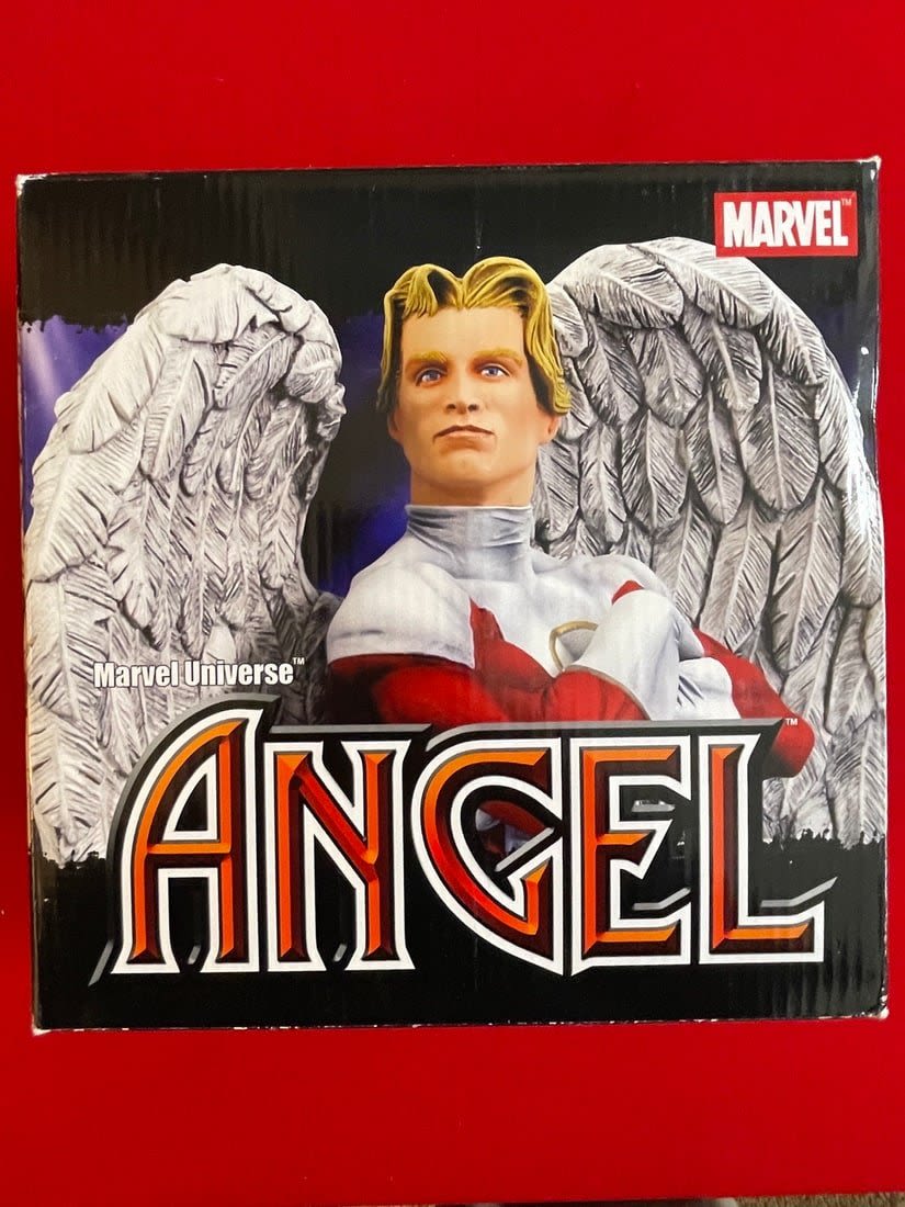 Lot 681: Marvel Universe ANGEL Mini-Bust Statue NIB LE