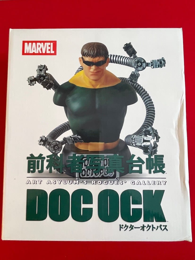 Lot 682: Marvel Art Asylum's Rogues' Gallery DOC OCK Mini-Bust NIB LE