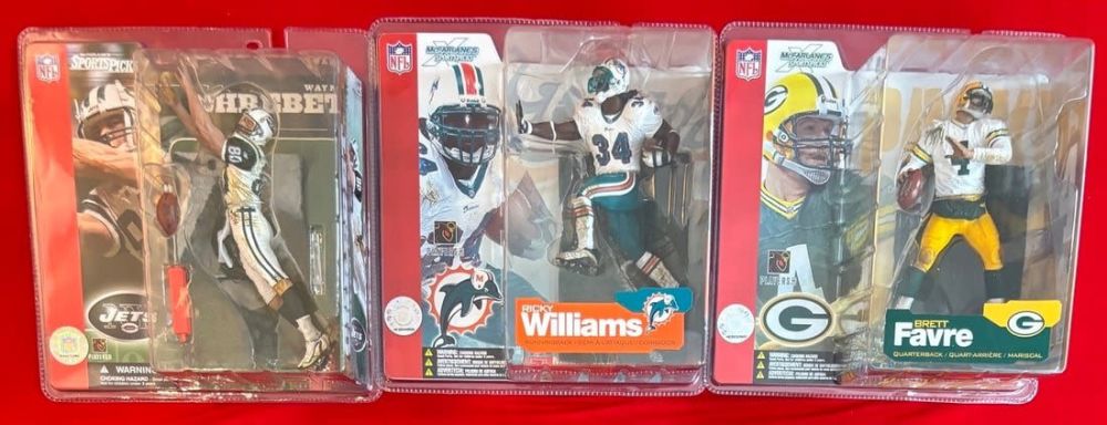 Lot 702: McFarlane Football Figures Statues NIB - 3 Favre