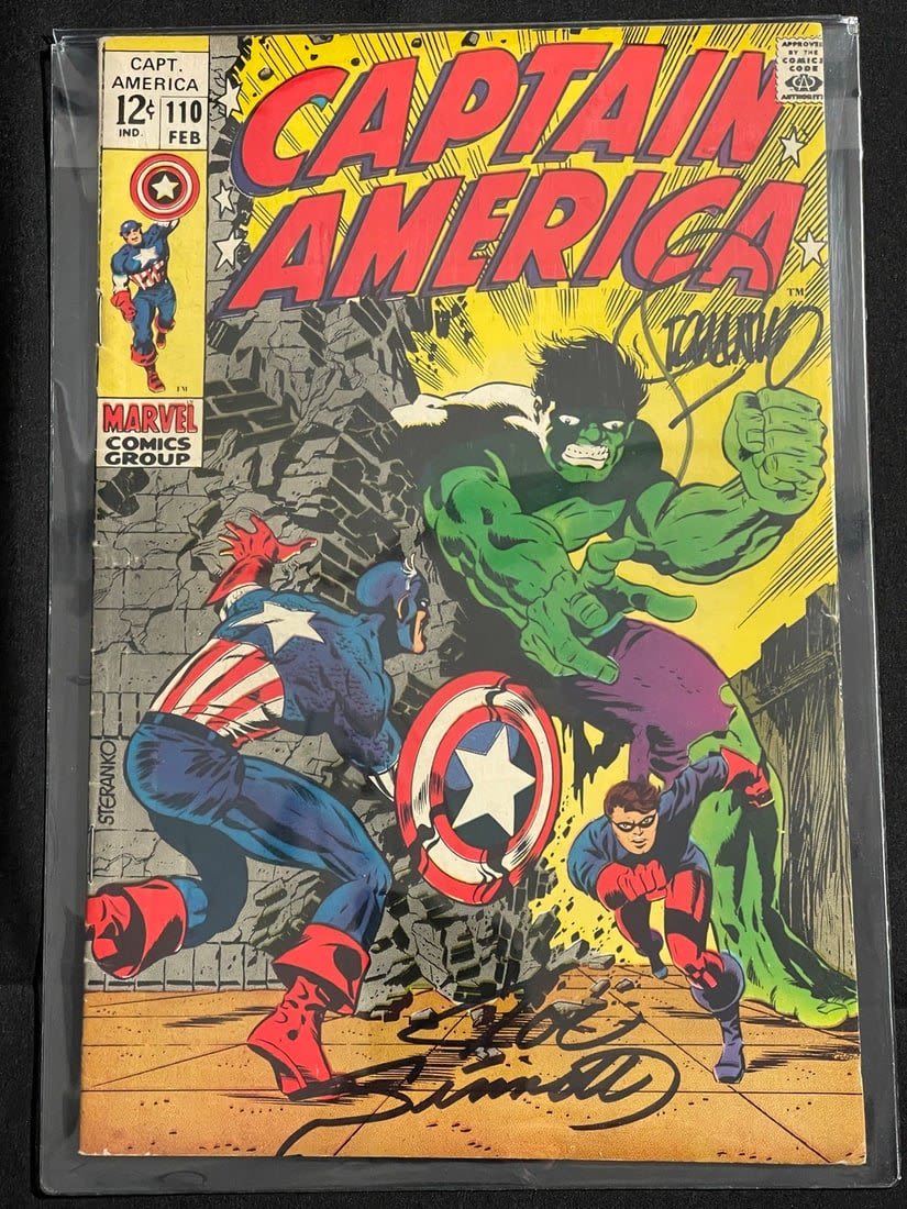 Lot 735: Marvel Captain America 110 Comic Book Signed