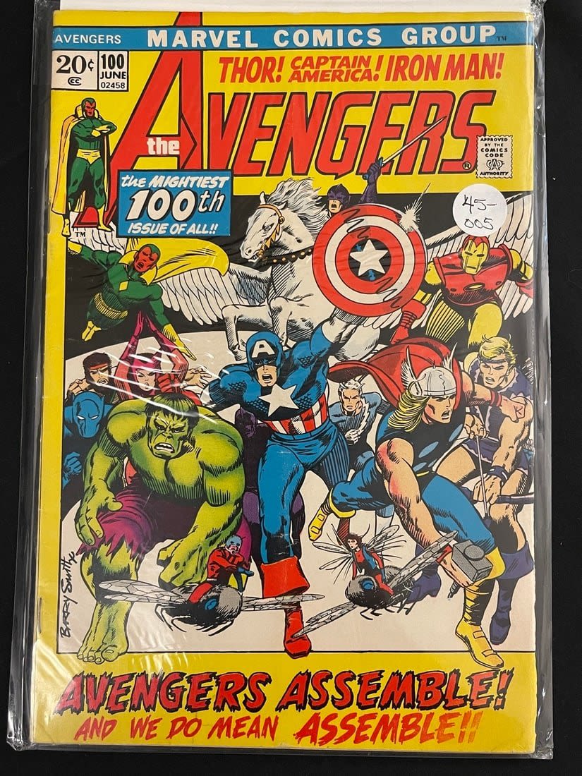 Lot 736: Avengers 100 Comic Book