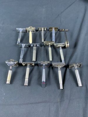 Lot of Vintage Razors. Includes Various Makers including Valet and Gem. Total of 14 Pieces