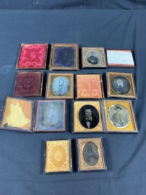 Lot of antique daguerreotype and ambrotype photographs. Please note the cases have seperated in 