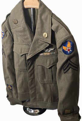 WWII 5th AAF Ike Jacket Laundy Number & stitched on Ribbon Bar. WWII 5th AAF Ike Jacket with 