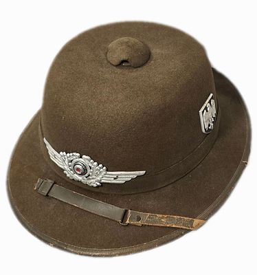WWII German Pith Helmet 2nd Pattern Heer. Strap broken