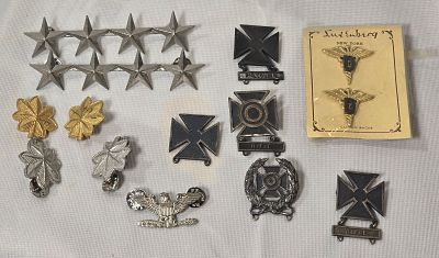 Misc Ensignia Lot 1. Mis Ensignia Lot 1