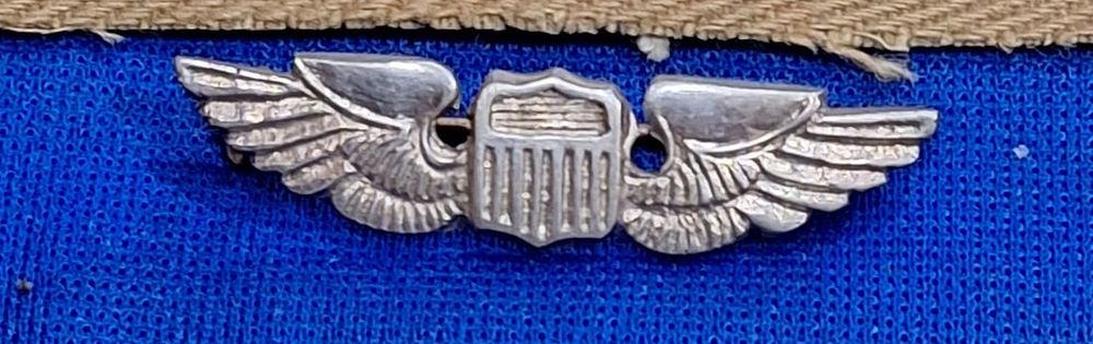 Lot 79: WWII CBI Theater made - U.S. Pilot Wing