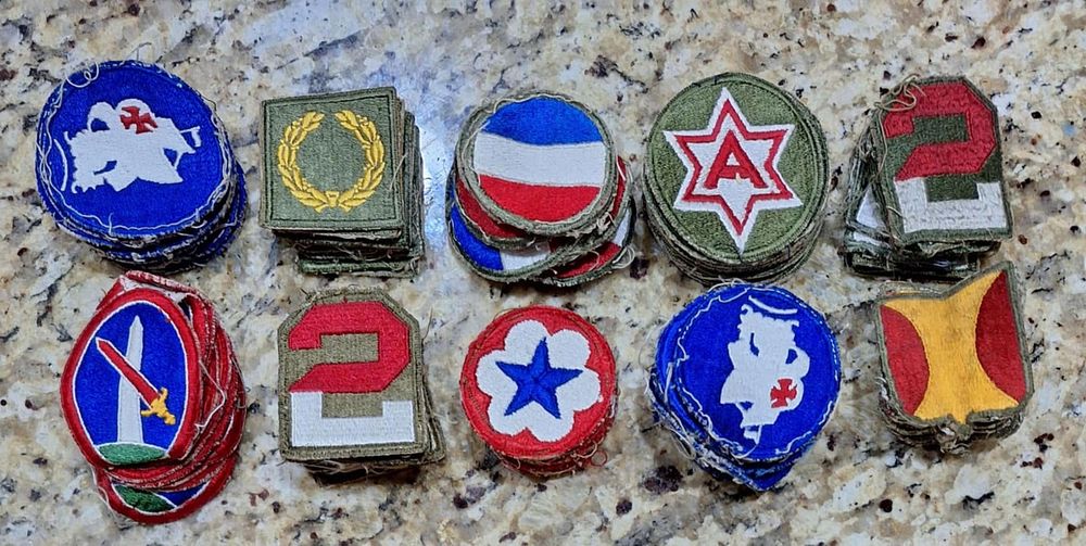 Lot 124: WWII 100 Patch Lot