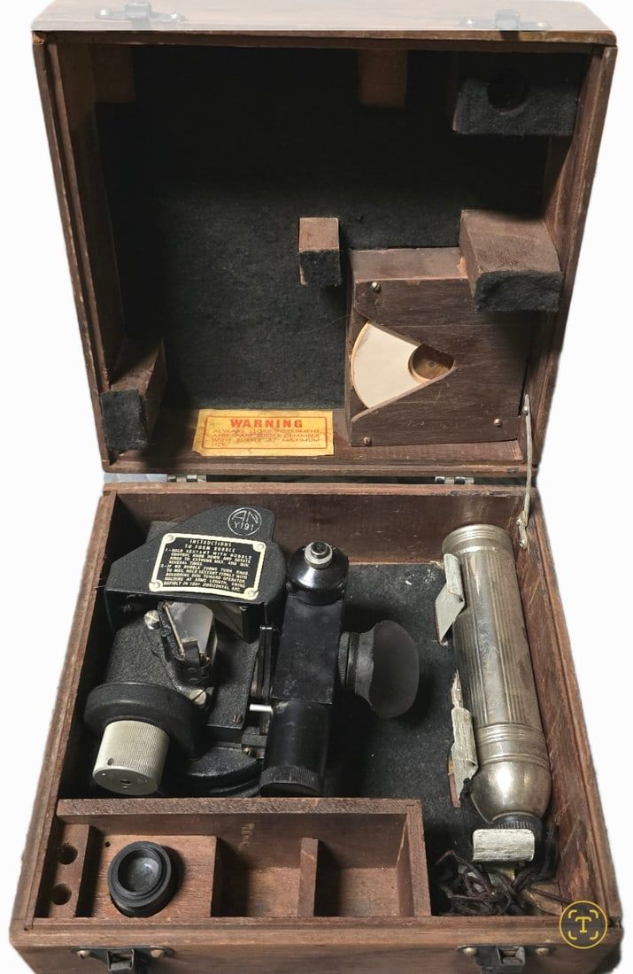 Lot 143: WWII Sextant US Air Corps