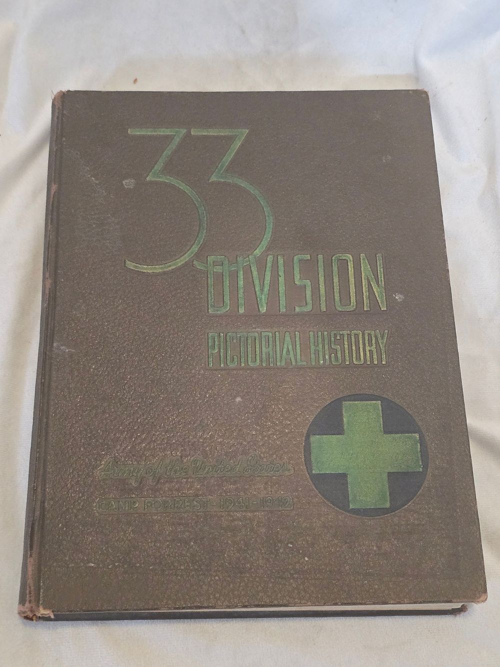 Lot 52: 33rd Division Pictorial History 1941-1942