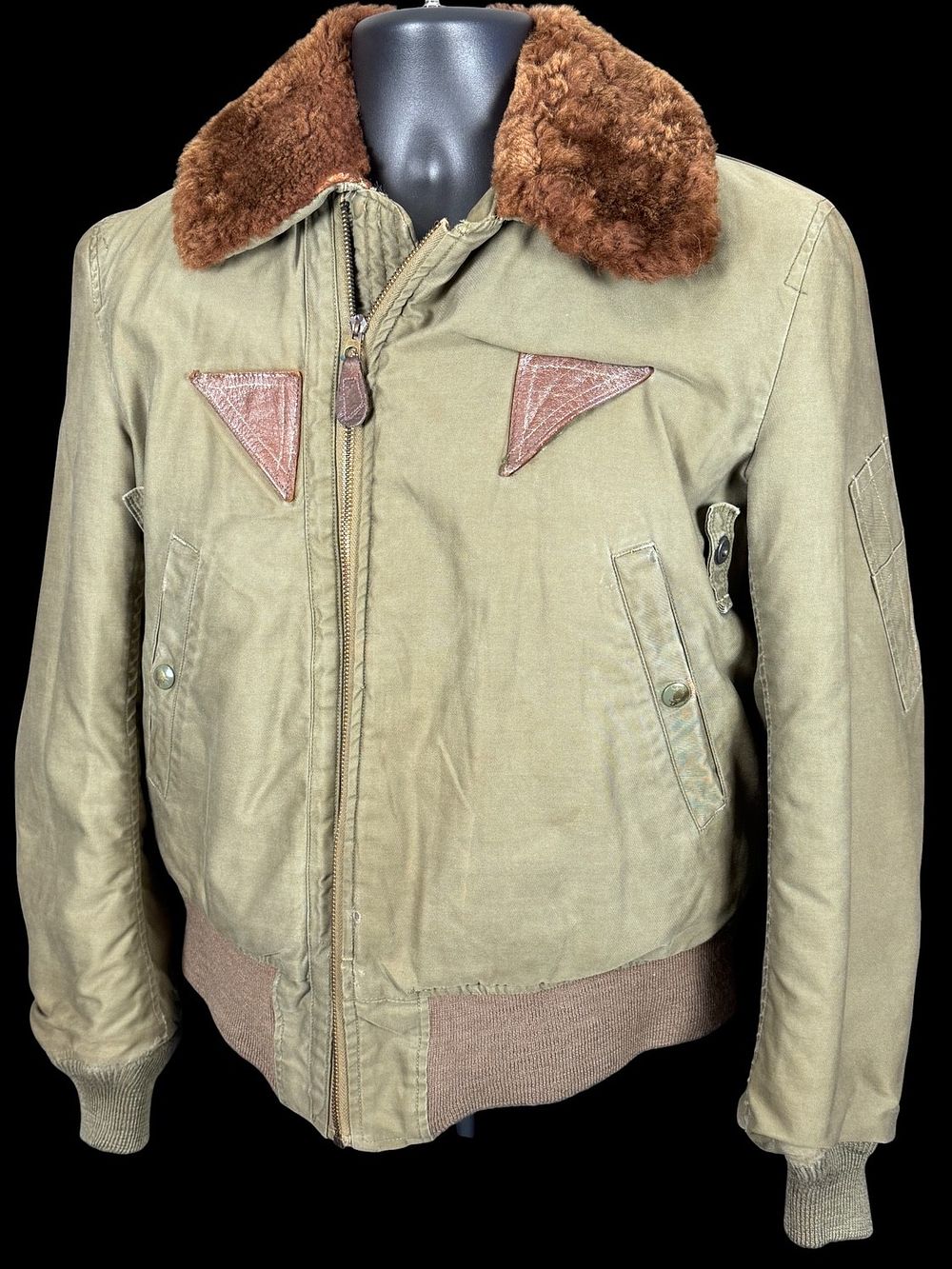 Lot 316: WWII USAAF Type B-15A Intermediate Flight Jacket by Metro Sportswear