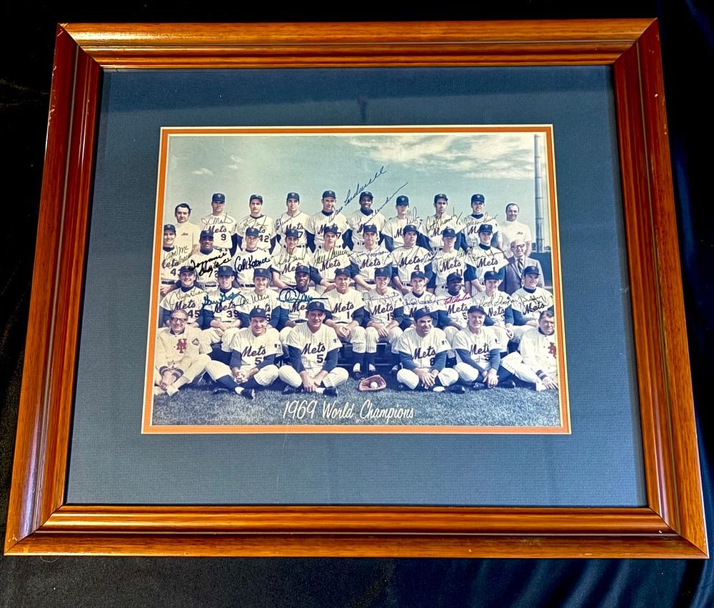 Lot 92: 1969 New York Mets World Series Champions Team Signed Photograph - Seaver and Ryan
