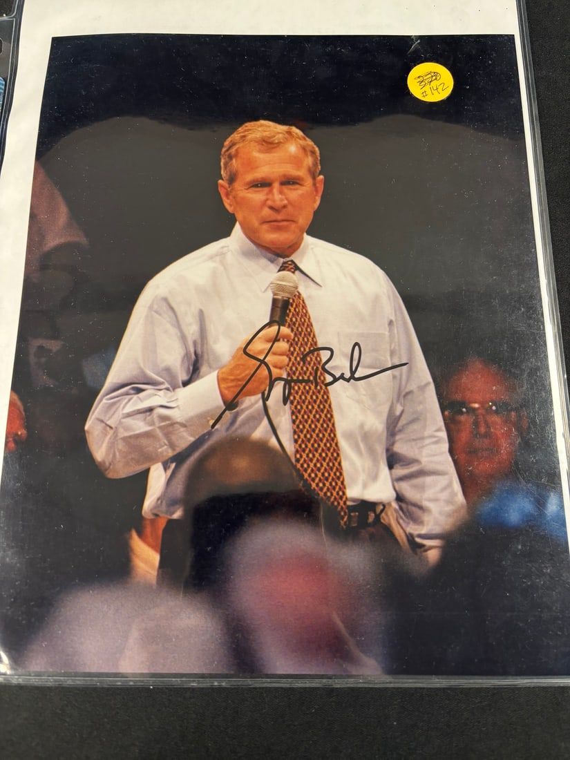 Lot 116: George W. Bush Signed 8x10 Photo