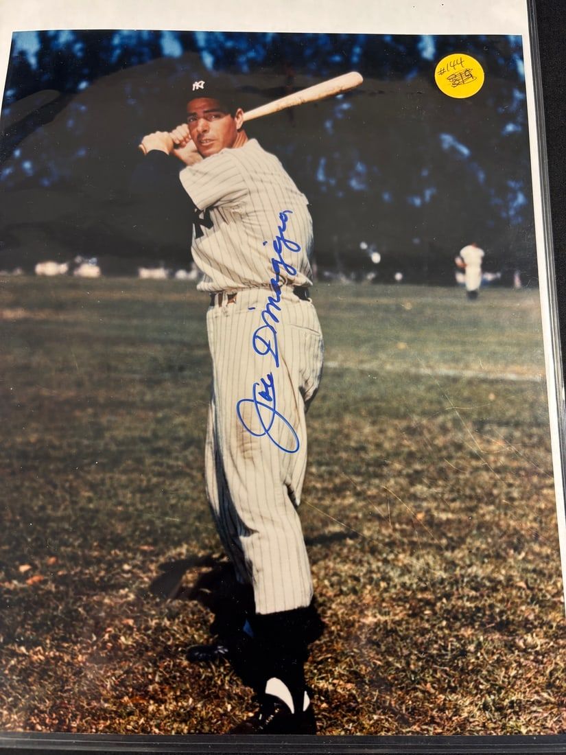 Lot 119: Joe DiMaggio Signed New York Yankees Photograph