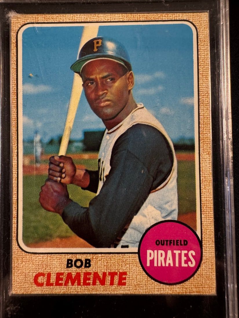 Lot 145: 1968 Topps Roberto Clemente Number 150