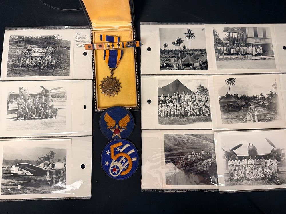 Lot 59: WWII 432nd Fighter Squadron Group