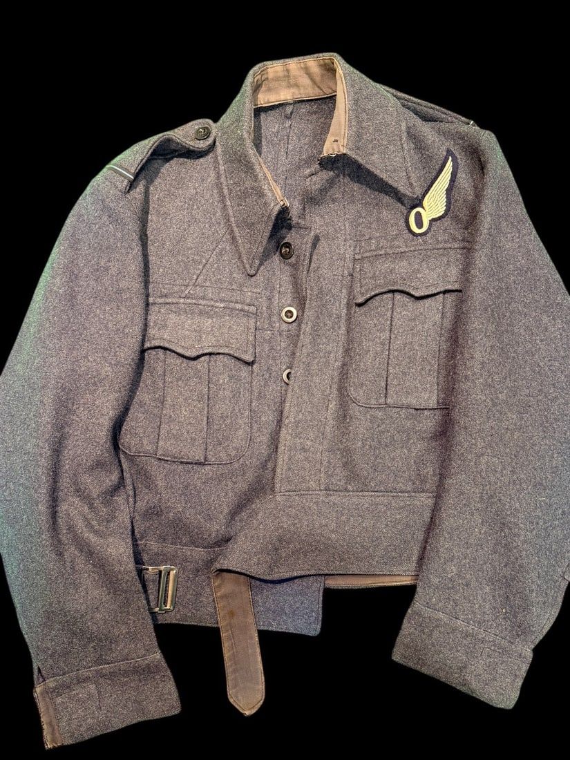Lot 320: WWII RAF Observer Battle Dress Jacket