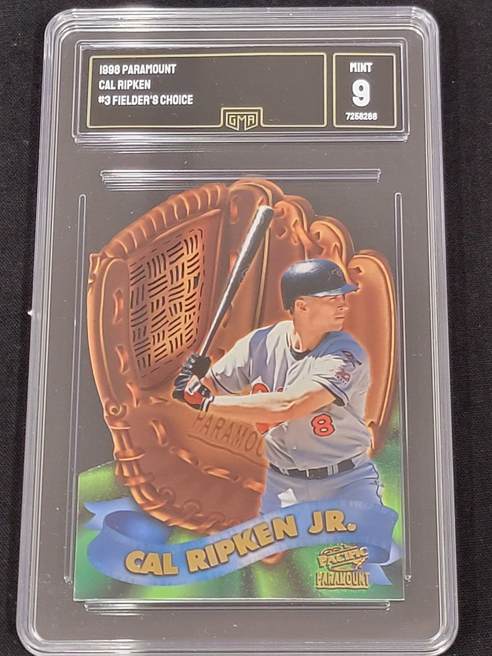 Lot 400: 1998 Pacific Paramount Fielder's Choice Cal Ripken Jr.  No.3 Die-Cut Baseball Card GMA Mint 9
