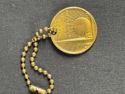 1939 US New York World's Fair Gilt Brass Medal on Ball Chain. This commemorative souvenir medal 