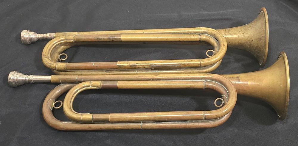 Lot 1: WWI-WWII US Regulation M1892 Field Bugles