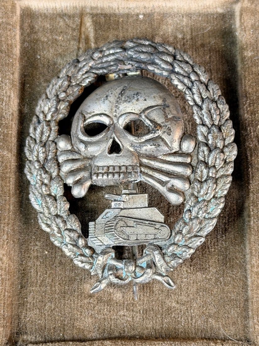 Lot 88: German Tank Memorial Badge (Weidmann type)