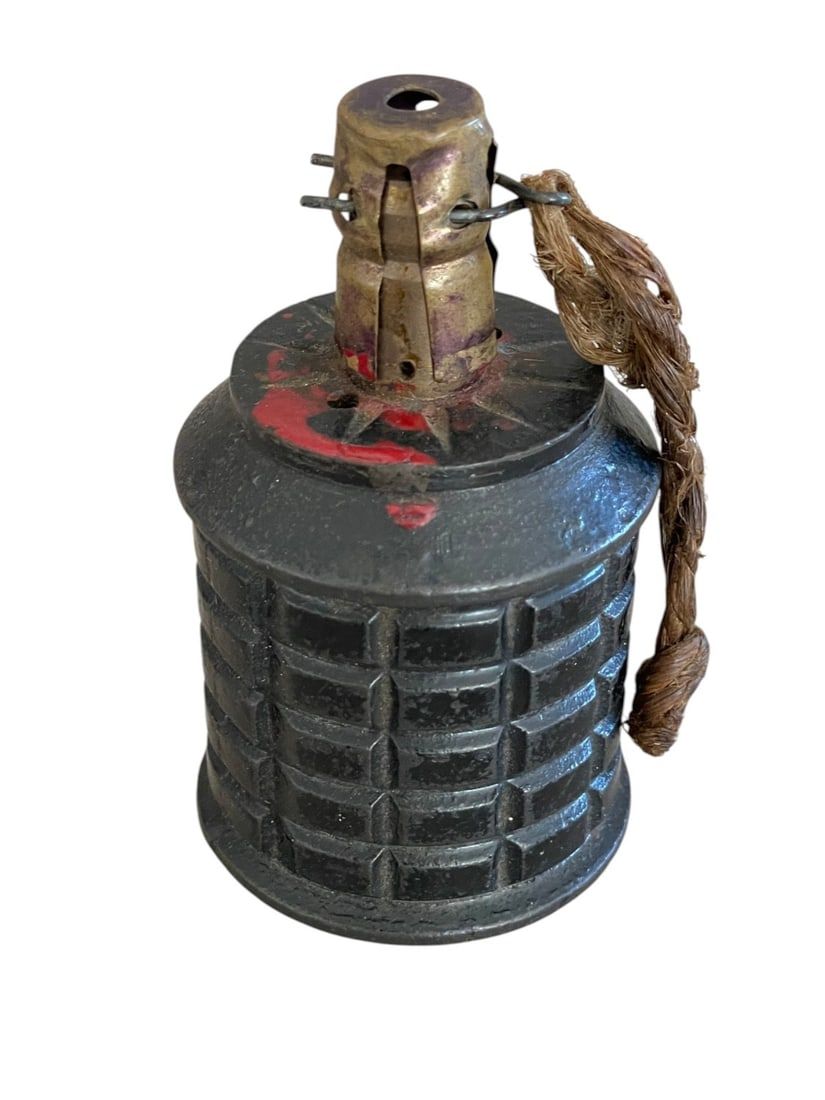 Lot 118: WWII Japanese Type 91 Fragmentation Grenade – Inert
