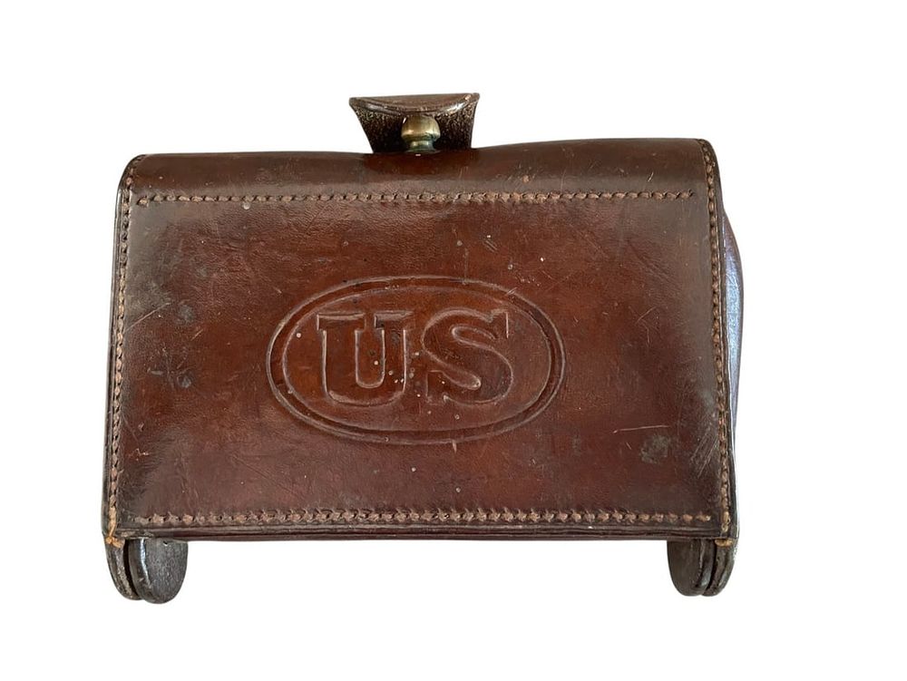 Lot 126: US Krag-Jorgensen .30-40 Leather Cartridge Pouch