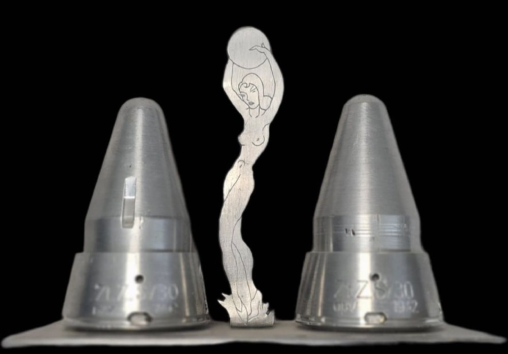 Lot 136: WWII German 88mm Flak Fuze Salt & Pepper Set