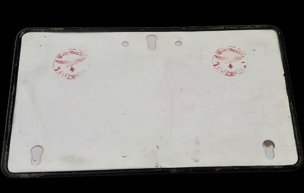 Lot 152: WWII Luftwaffe License Plate - Mint Unissued