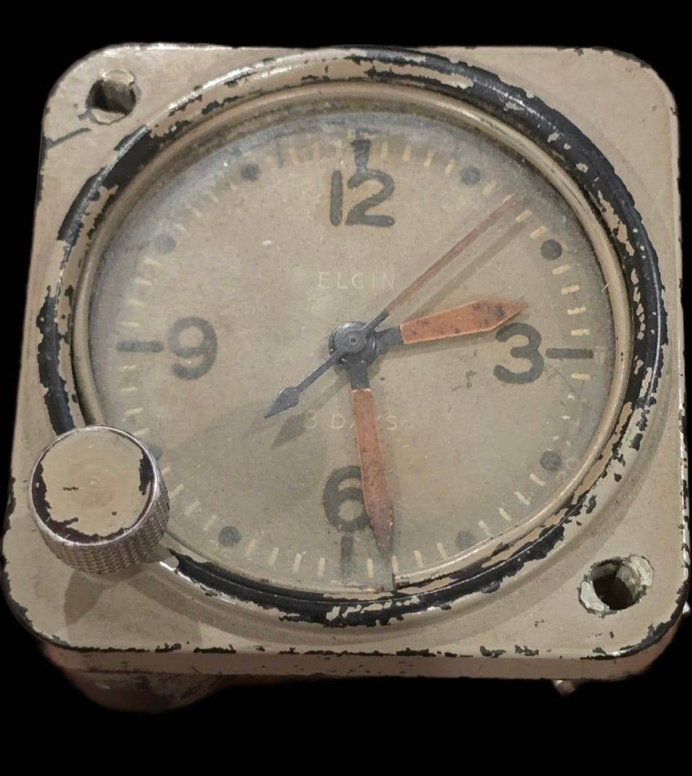 Lot 183: WWII Elgin A-11 8-Day Aircraft Cockpit Clock