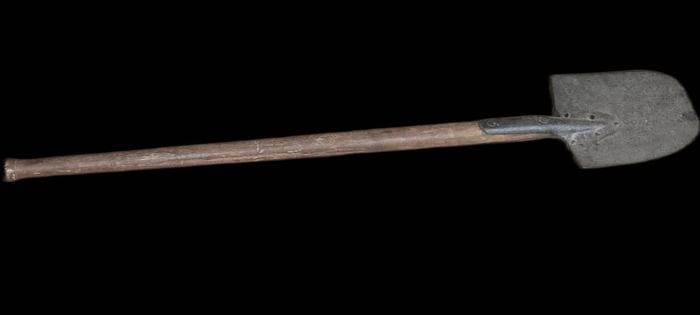 Lot 188: WWII Wehrmacht Combat Engineer Shovel with Full