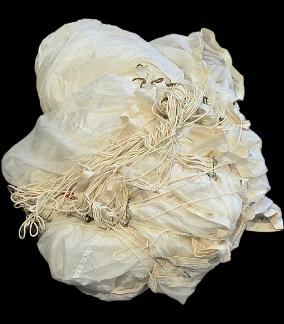 Lot 198: WWII Army-Navy Silk Parachute