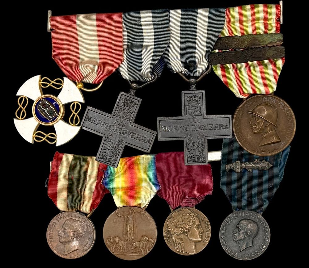 Lot 207: Italian WWI-Interwar Medal Bar Group - Order of