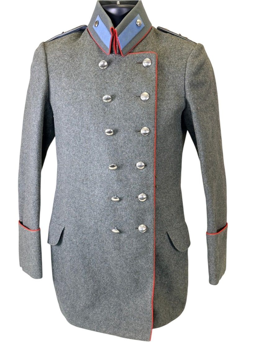 Lot 241: WWI German Aviation Officer's Tunic, Abt 8