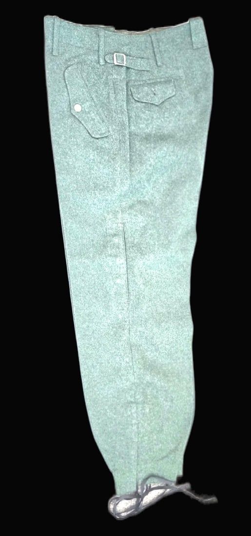 Lot 251: Unissued Luftwaffe FJ Jump Trousers, F44,