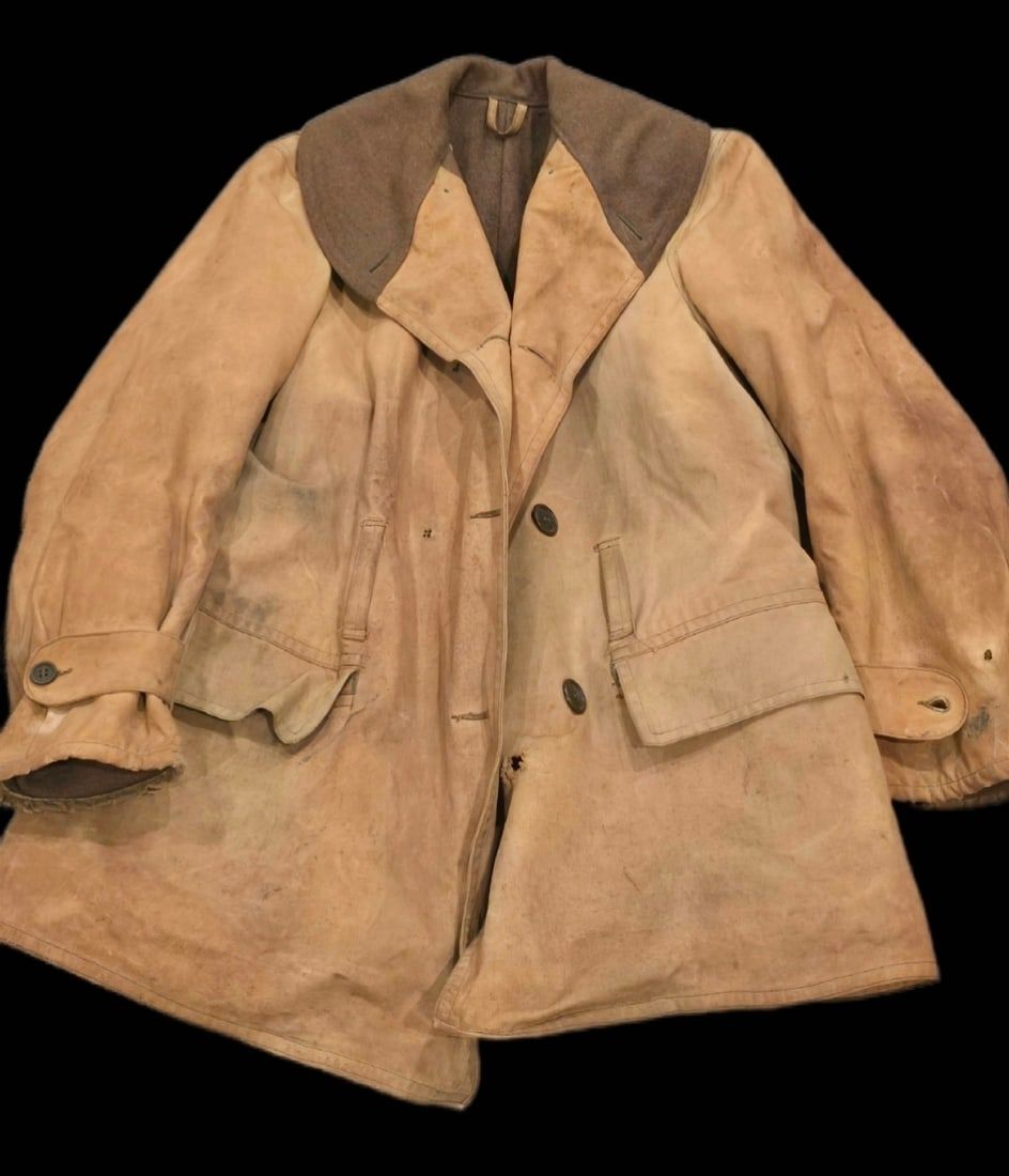 Lot 281: WWII M1938 1st Pattern Mackinaw Jeep Coat